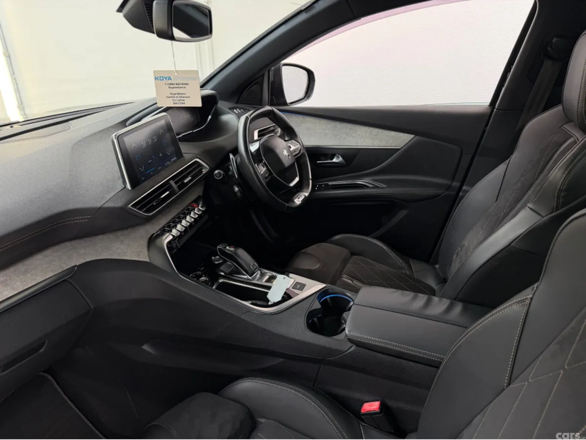 Peugeot 3008 MPV, Diesel, 2018, Black
