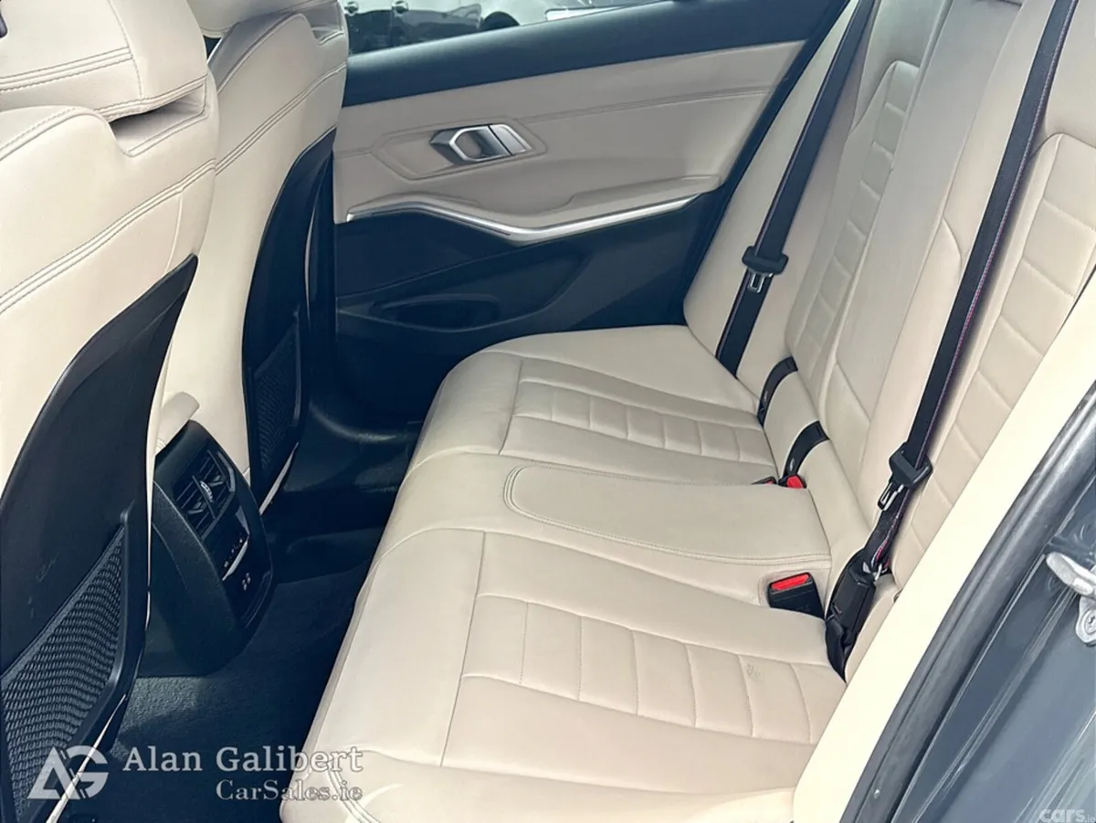 BMW 3-Series Saloon, Petrol Plug-in Hybrid, 2023, Grey