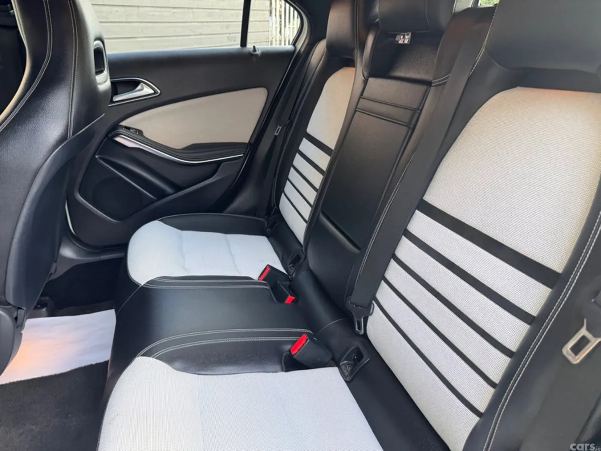 Mercedes-Benz A-Class Hatchback, Petrol, 2014, White