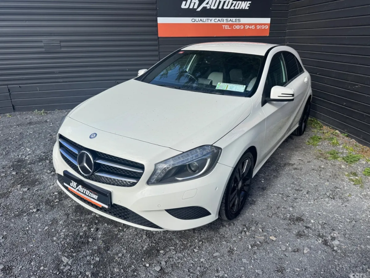 Mercedes-Benz A-Class Hatchback, Petrol, 2014, White