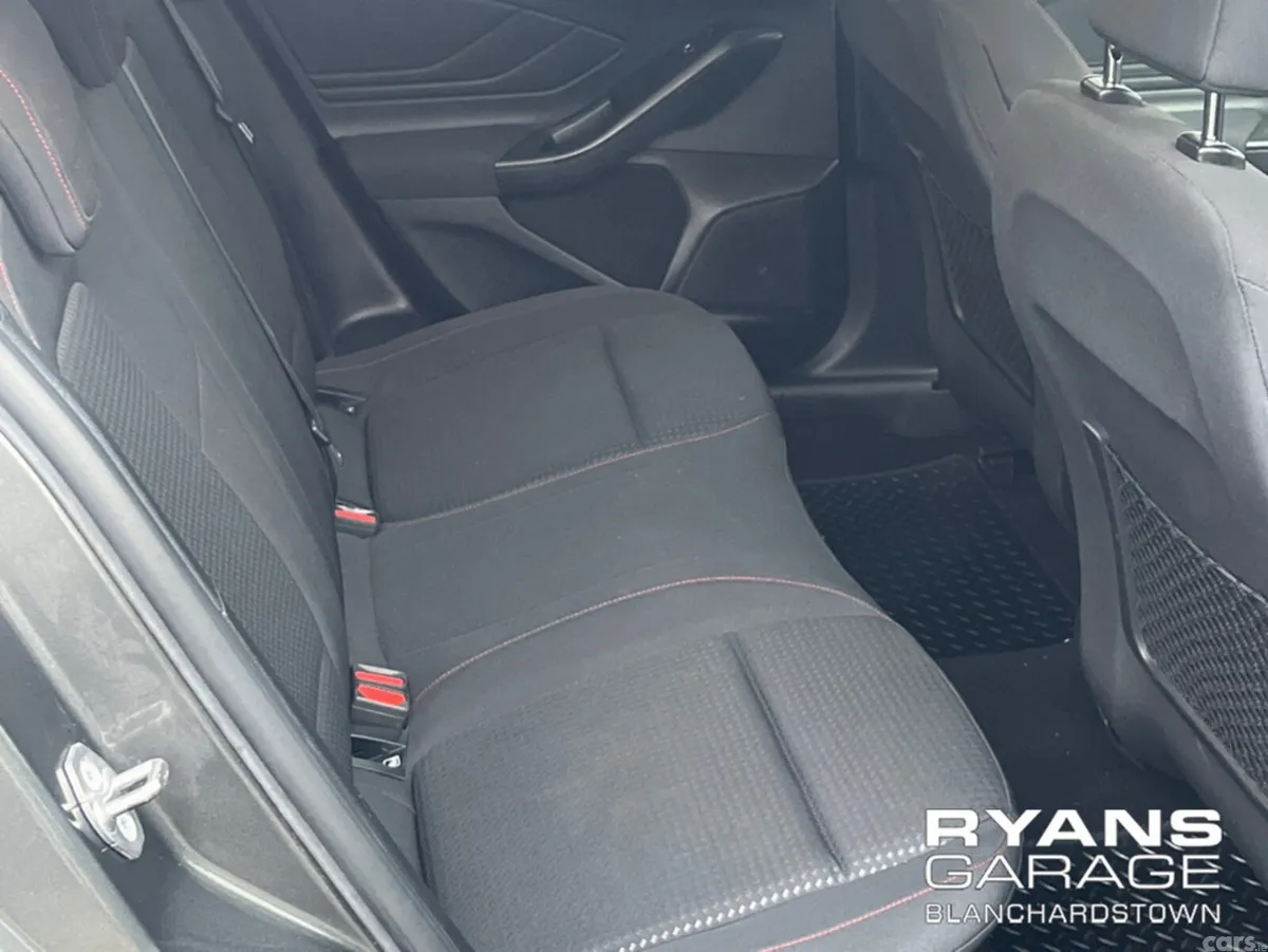 Ford Focus Hatchback, Petrol, 2021, Grey