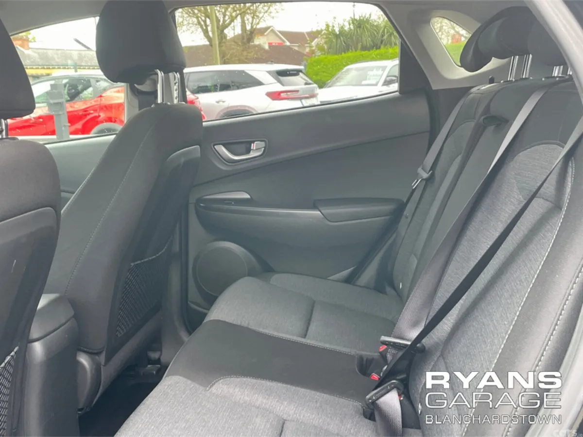 Hyundai KONA Hatchback, Electric, 2023, Black