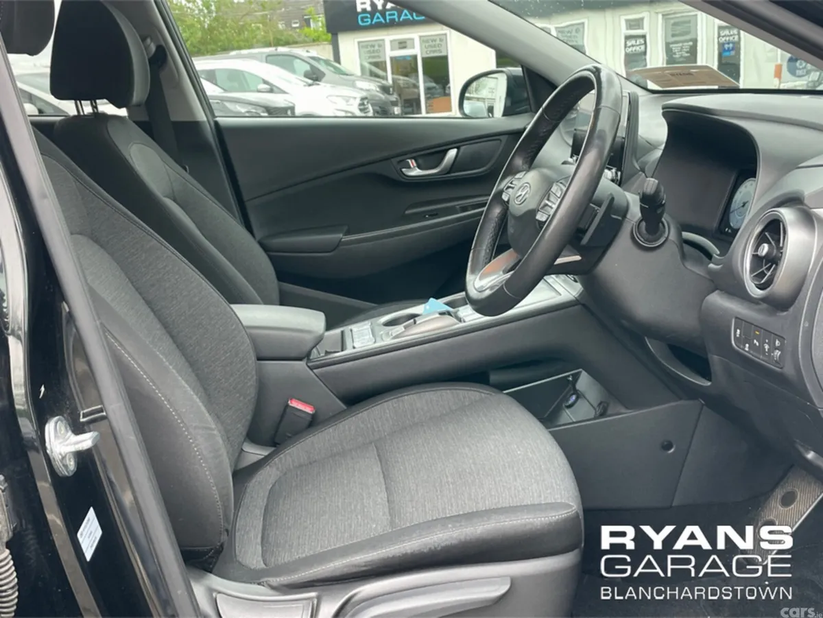 Hyundai KONA Hatchback, Electric, 2023, Black