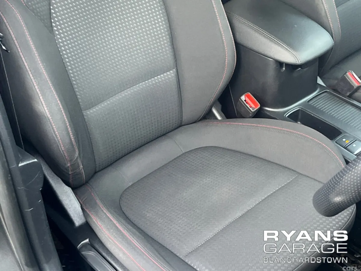 Ford Focus Hatchback, Petrol, 2021, Grey