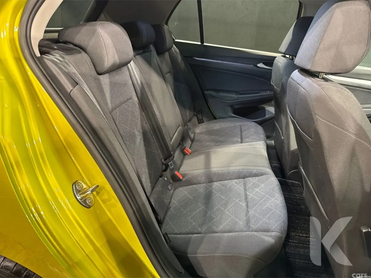 Volkswagen Golf Hatchback, Petrol Hybrid, 2024, Yellow