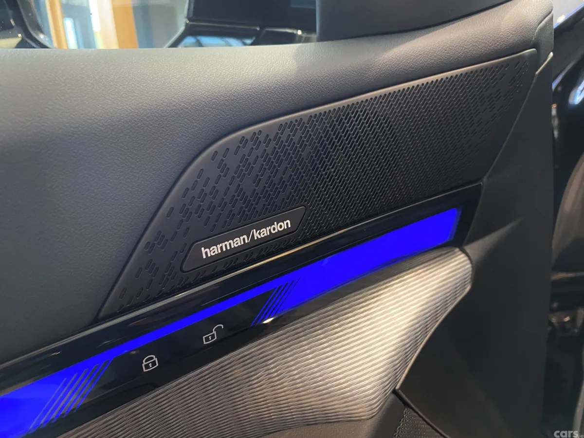 BMW 5-Series Estate, Petrol Plug-in Hybrid, 2025, Black