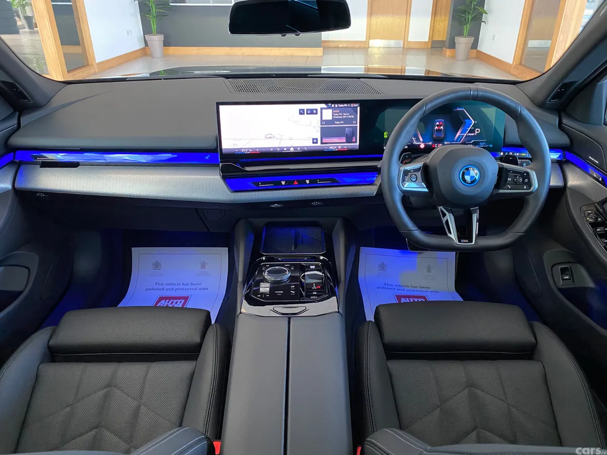 BMW 5-Series Estate, Petrol Plug-in Hybrid, 2025, Black