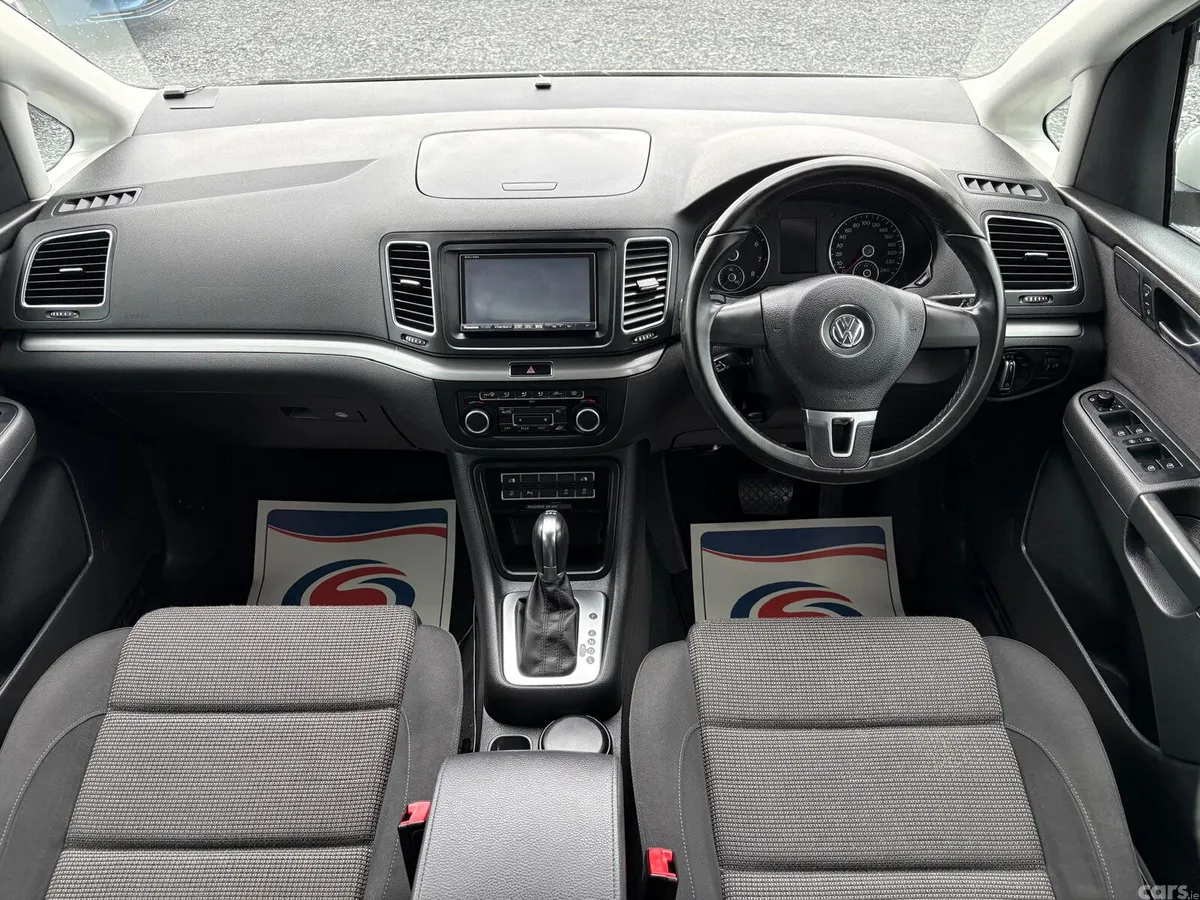 Volkswagen Sharan MPV, Petrol, 2012, White