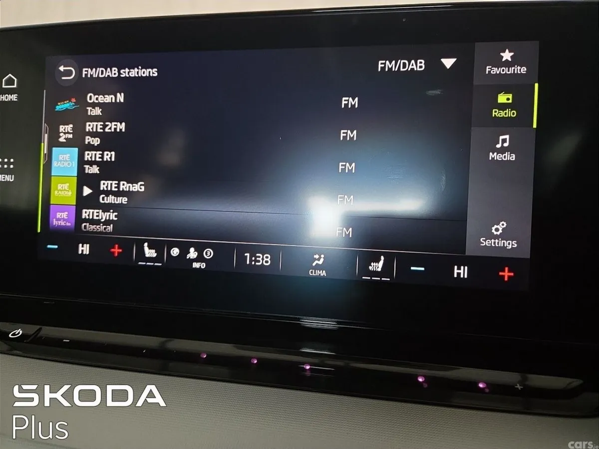 Skoda Octavia Saloon, Diesel, 2024, Grey