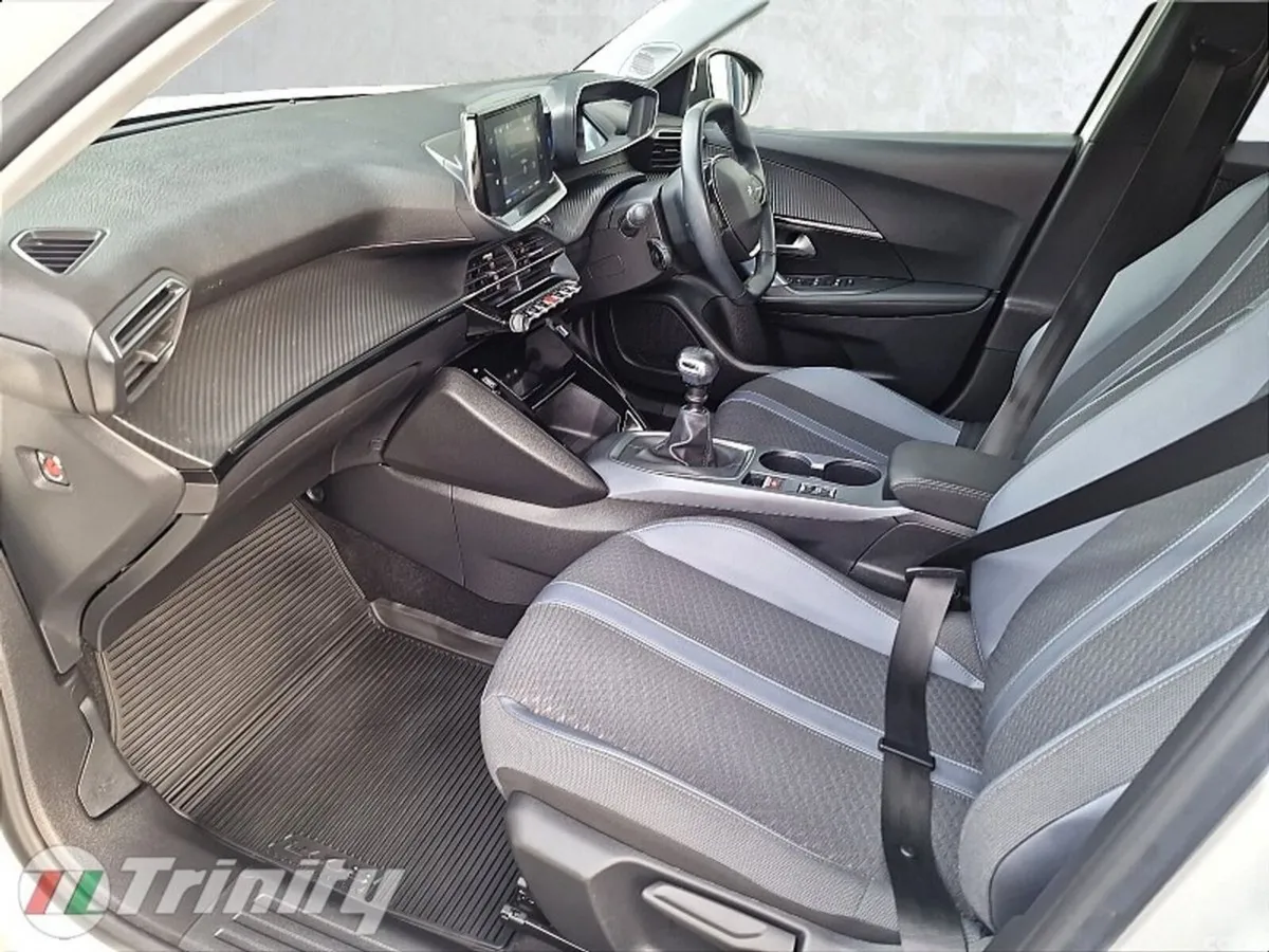 Peugeot 2008 SUV, Petrol, 2021, White