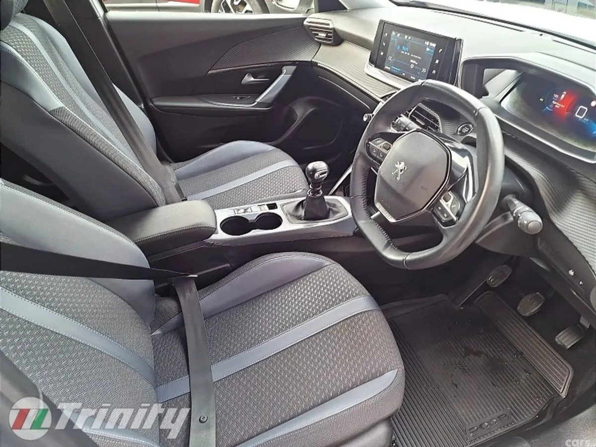 Peugeot 2008 SUV, Petrol, 2021, White