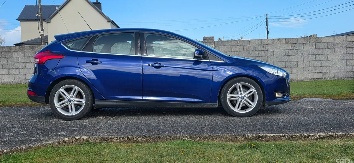 Ford Focus Hatchback, Diesel, 2016, Blue