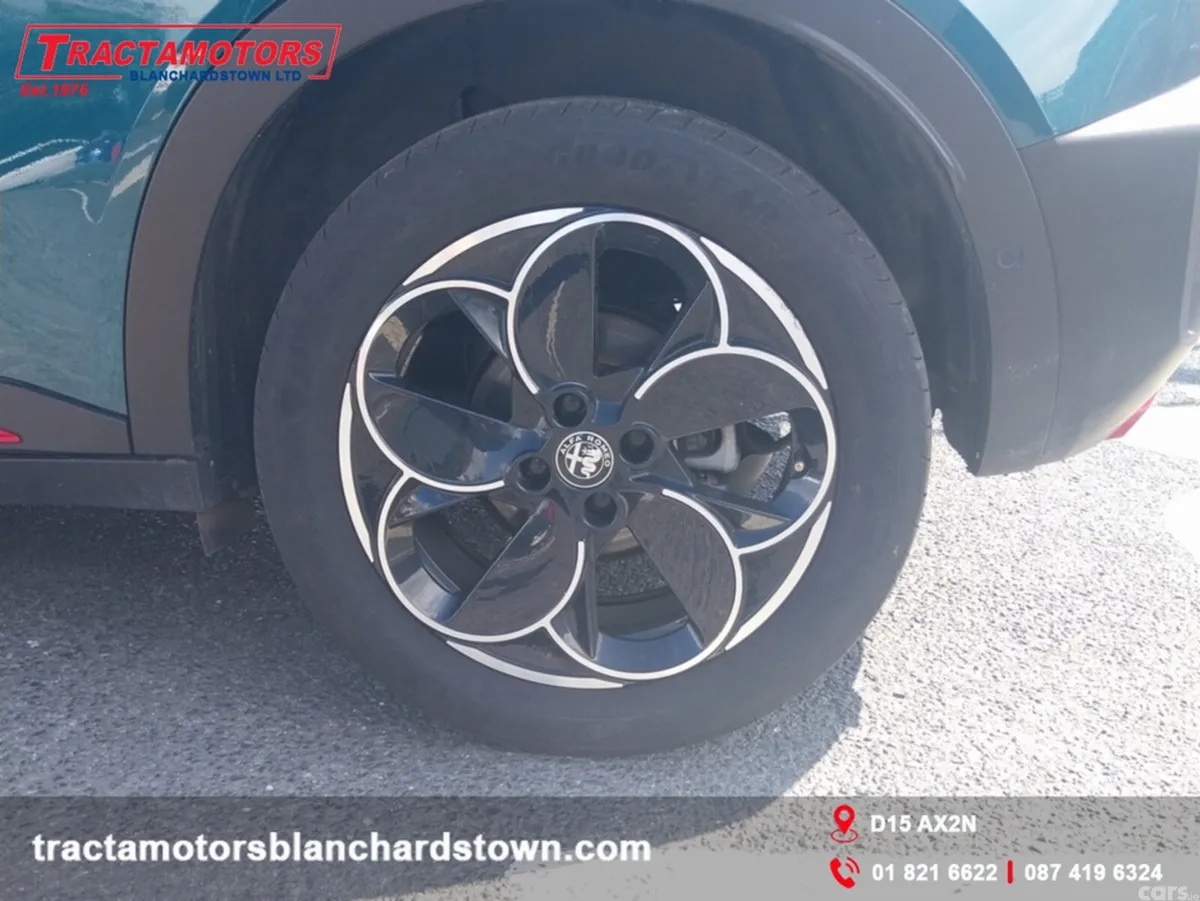 Alfa Romeo Junior MPV, Electric, 2025, Blue