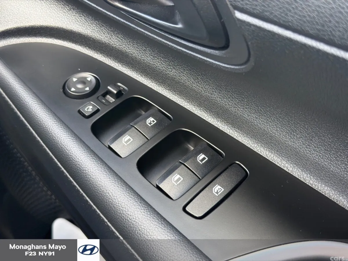 Hyundai Bayon SUV, Petrol, 2023, Blue