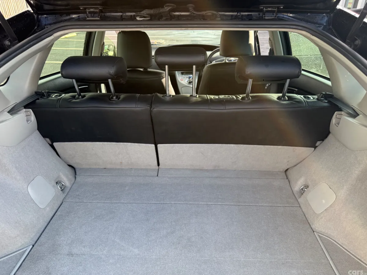 Toyota Prius Hatchback, Petrol Hybrid, 2015, Black