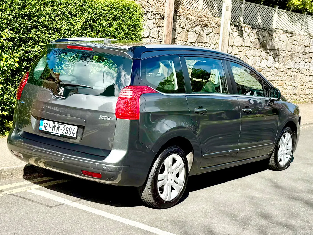 Peugeot 5008 MPV, Diesel, 2016, Grey