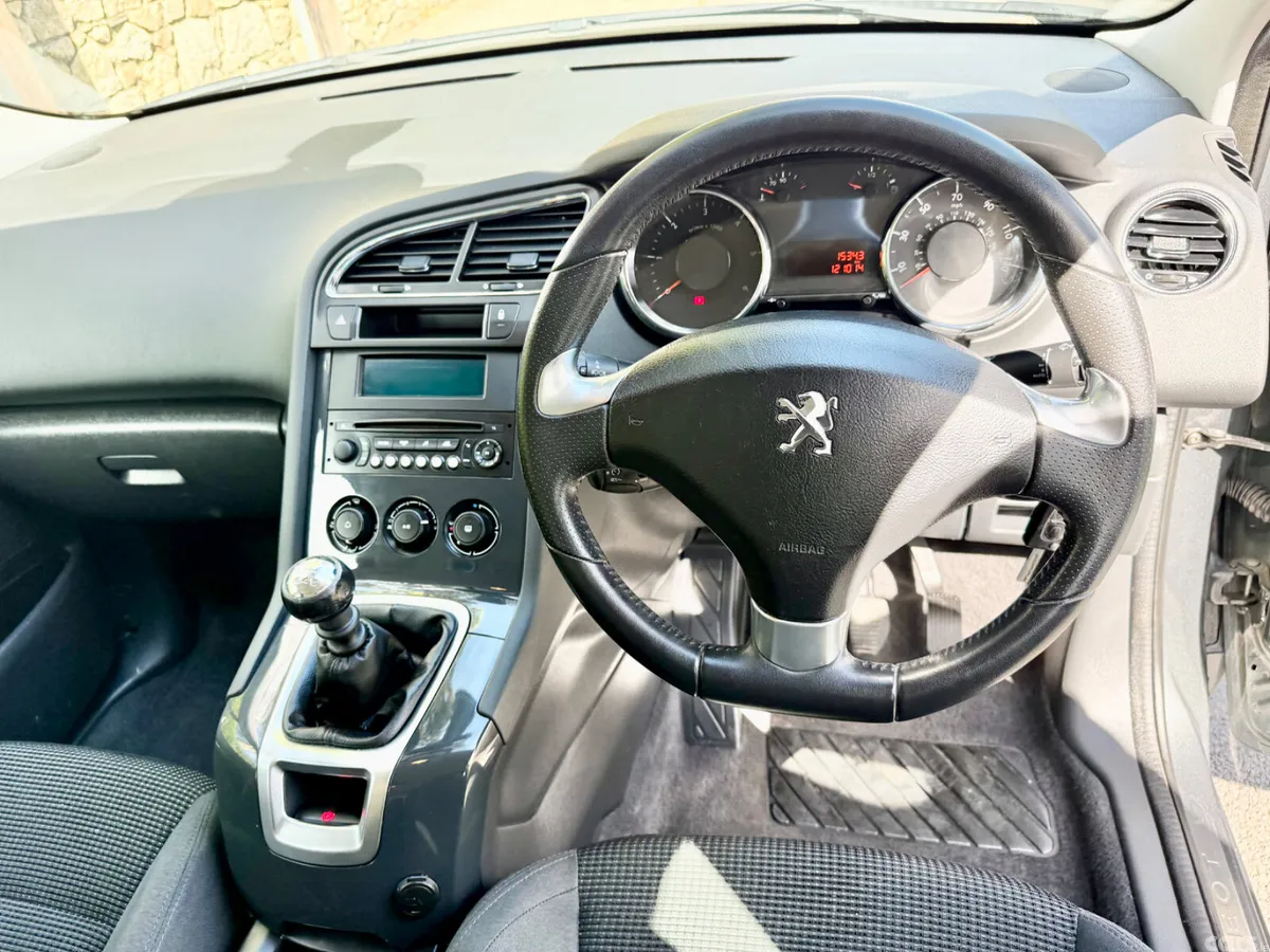 Peugeot 5008 MPV, Diesel, 2016, Grey