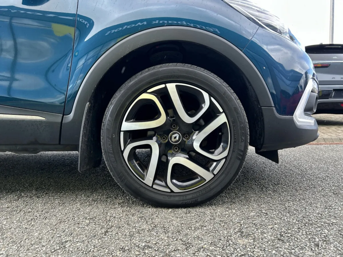 Renault Captur Hatchback, Petrol, 2019, Blue