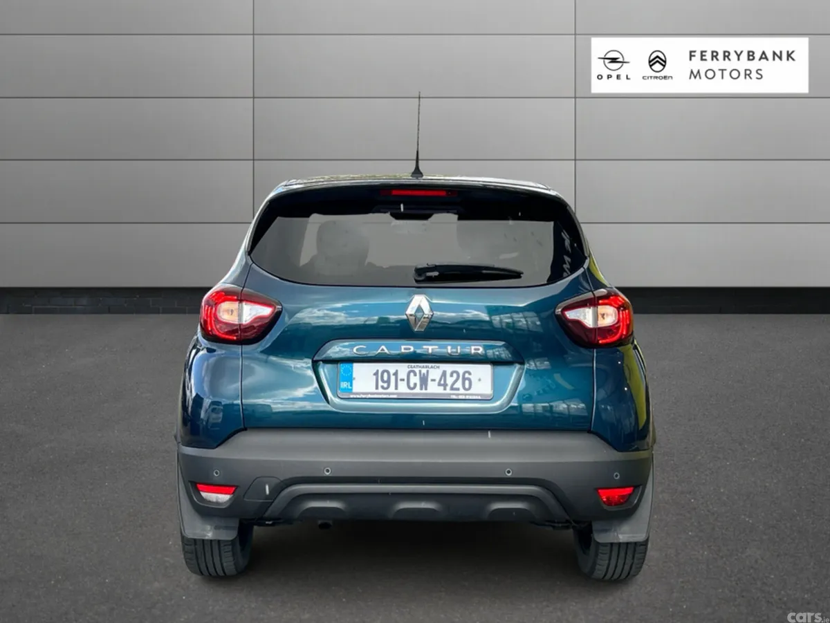 Renault Captur Hatchback, Petrol, 2019, Blue
