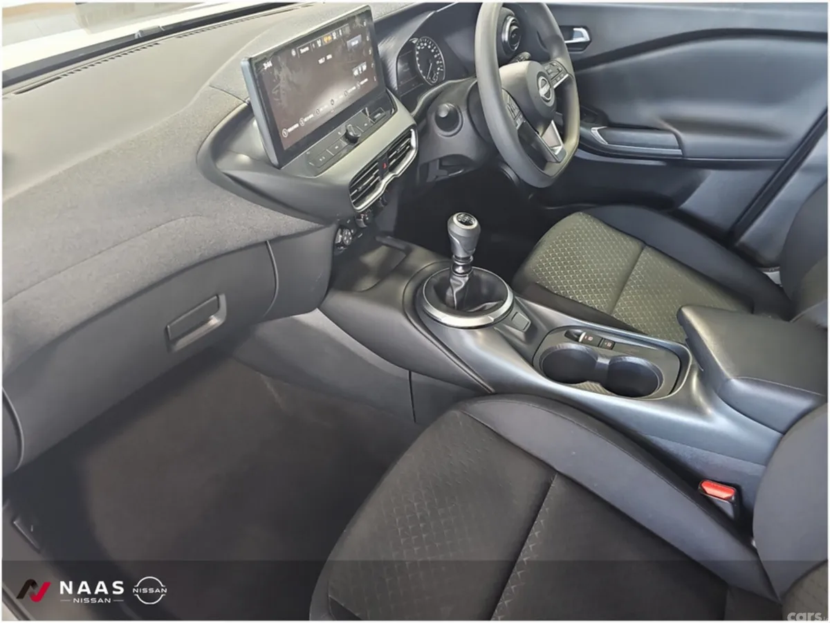 Nissan Juke MPV, Petrol, 2025, White