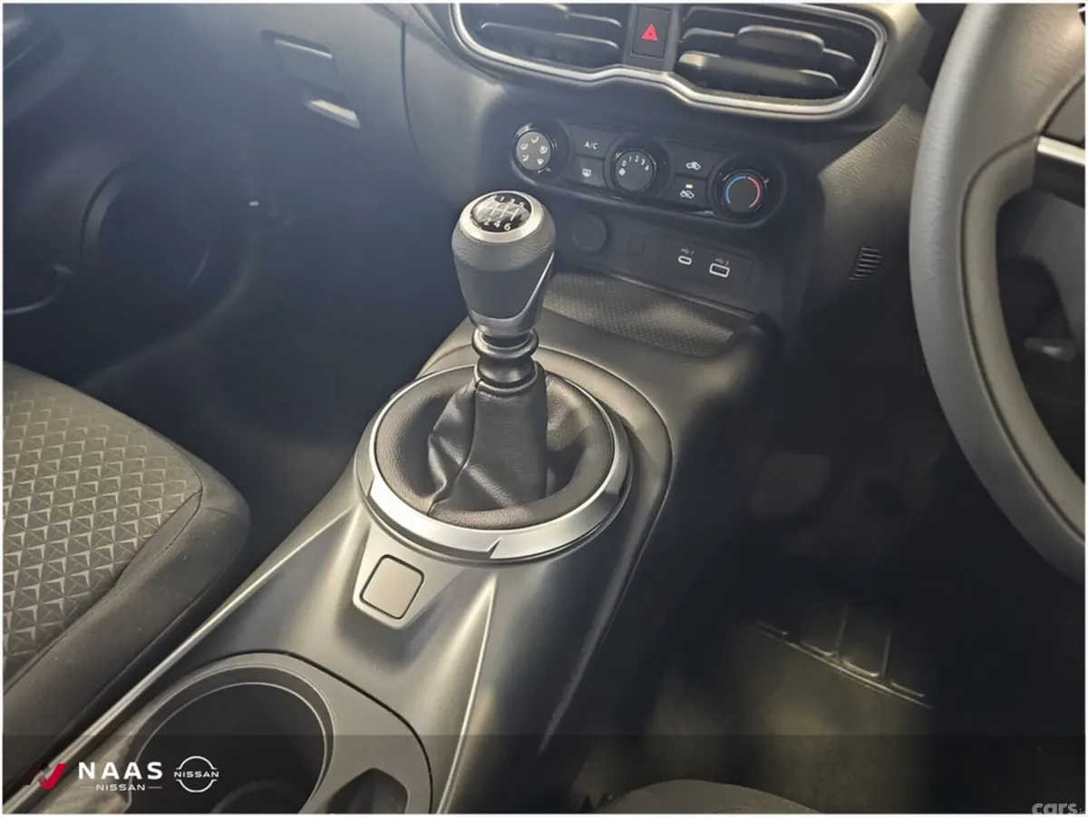 Nissan Juke MPV, Petrol, 2025, White