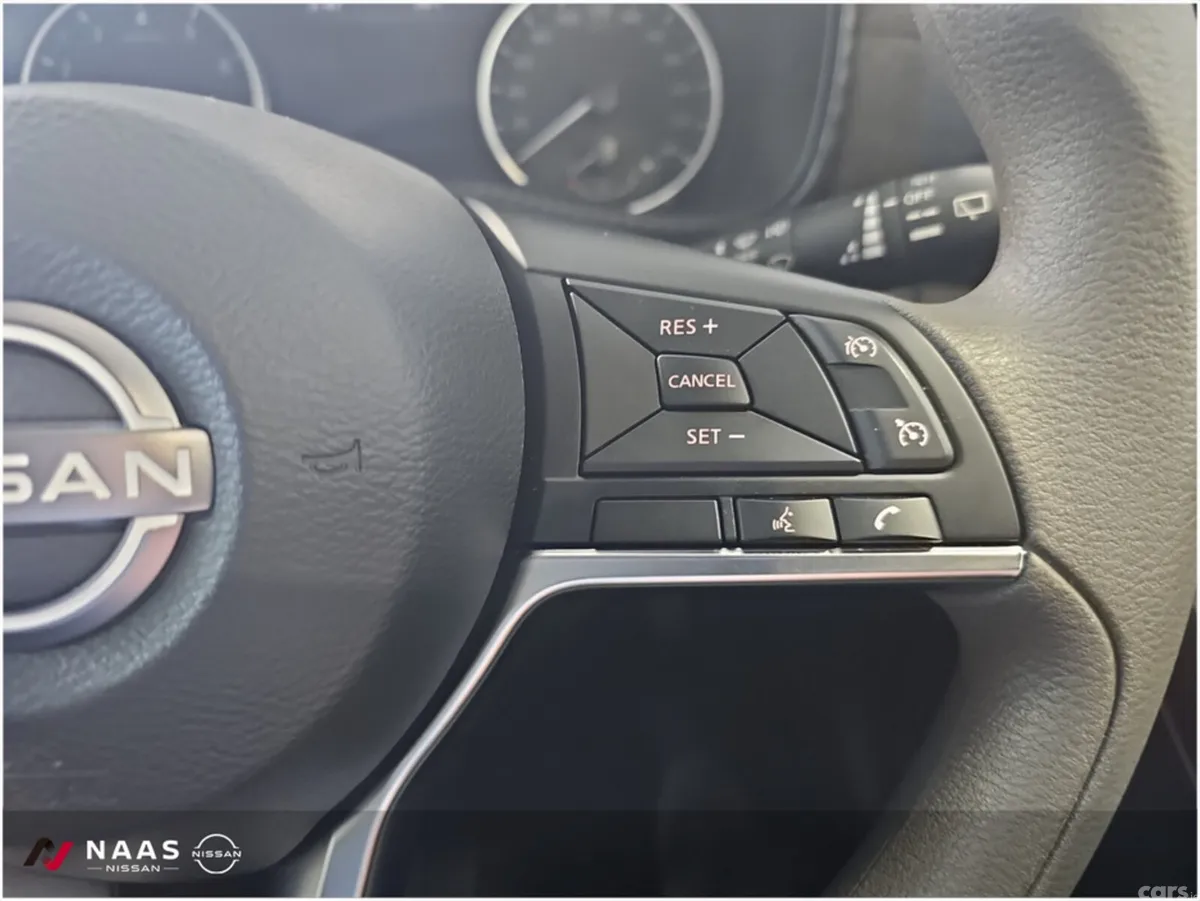 Nissan Juke MPV, Petrol, 2025, White