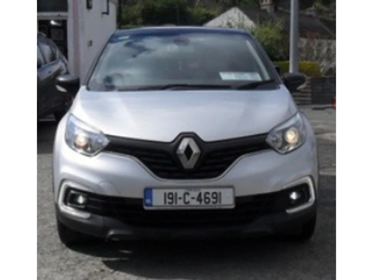 Renault Captur Hatchback, Petrol, 2019, Silver