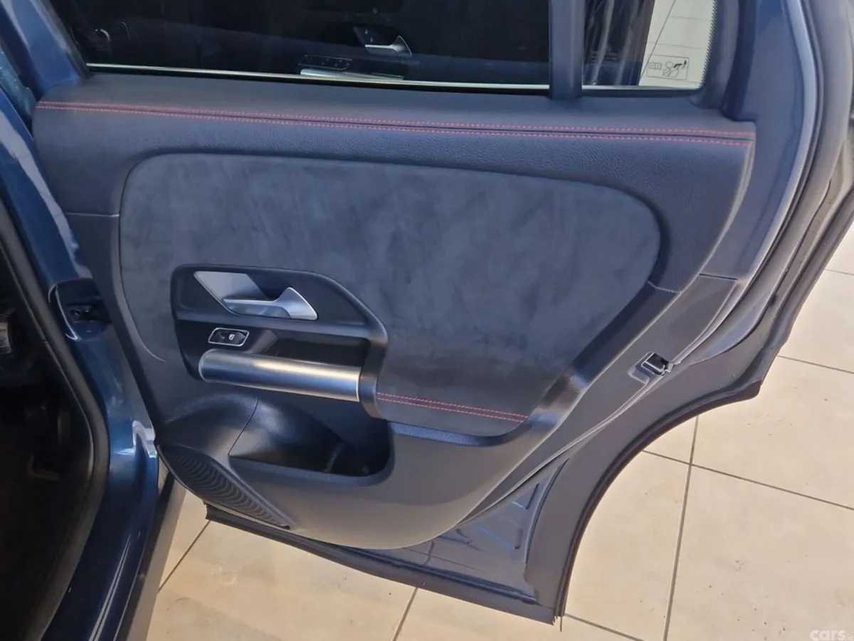 Mercedes-Benz GLA SUV, Diesel, 2021, Blue