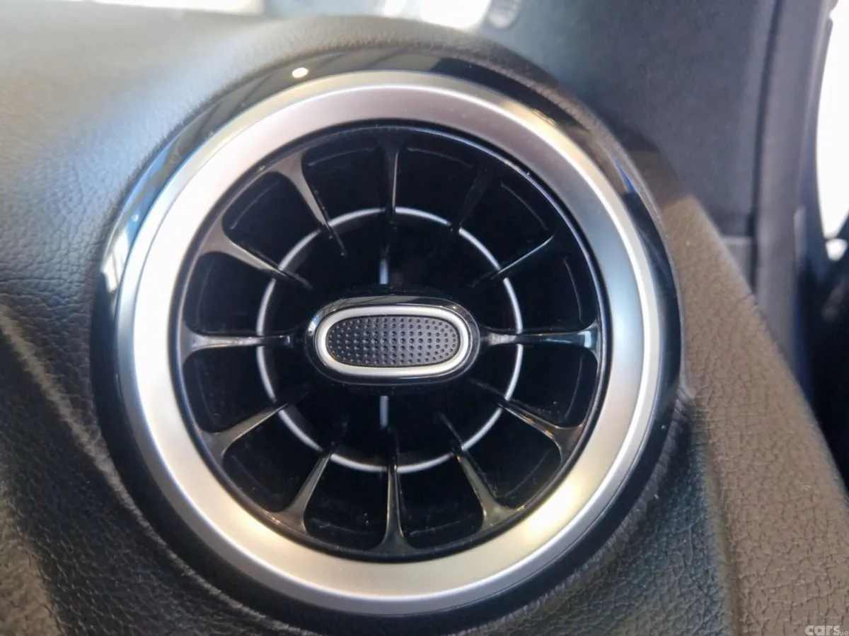 Mercedes-Benz GLA SUV, Diesel, 2021, Blue