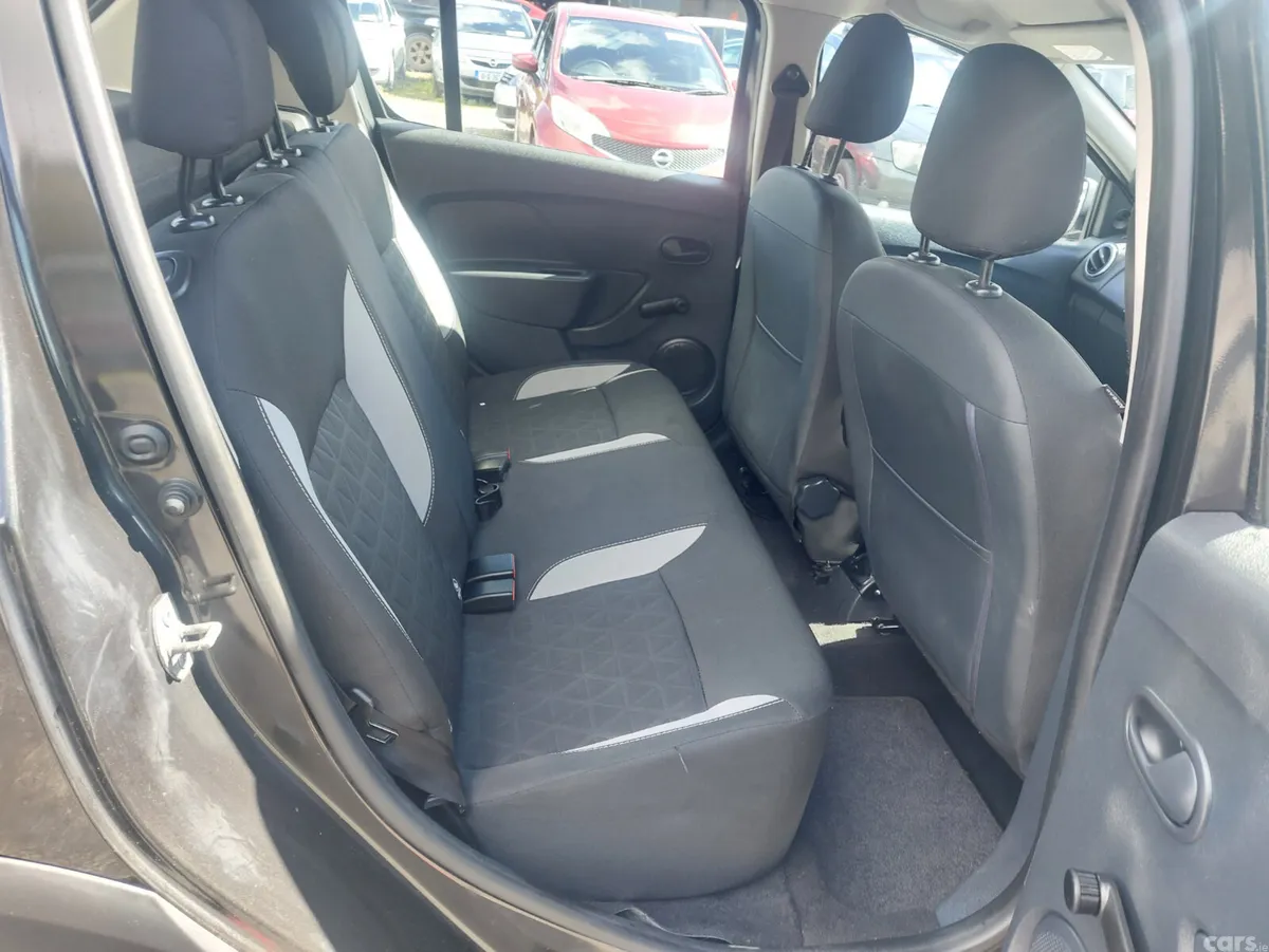 Dacia Sandero Stepway Hatchback, Diesel, 2015, Black