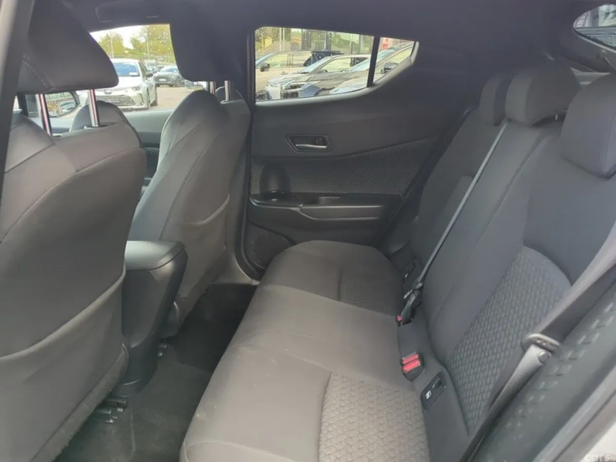 Toyota C-HR SUV, Petrol Hybrid, 2022, Grey