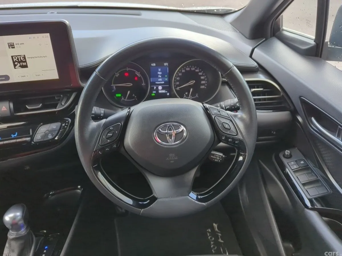 Toyota C-HR SUV, Petrol Hybrid, 2022, Grey