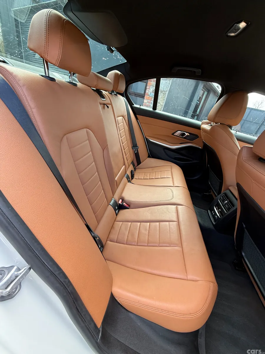 BMW 3-Series Saloon, Diesel, 2019, White