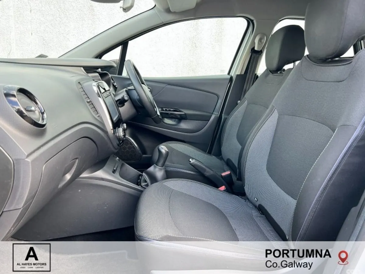 Renault Captur Hatchback, Diesel, 2015, Silver