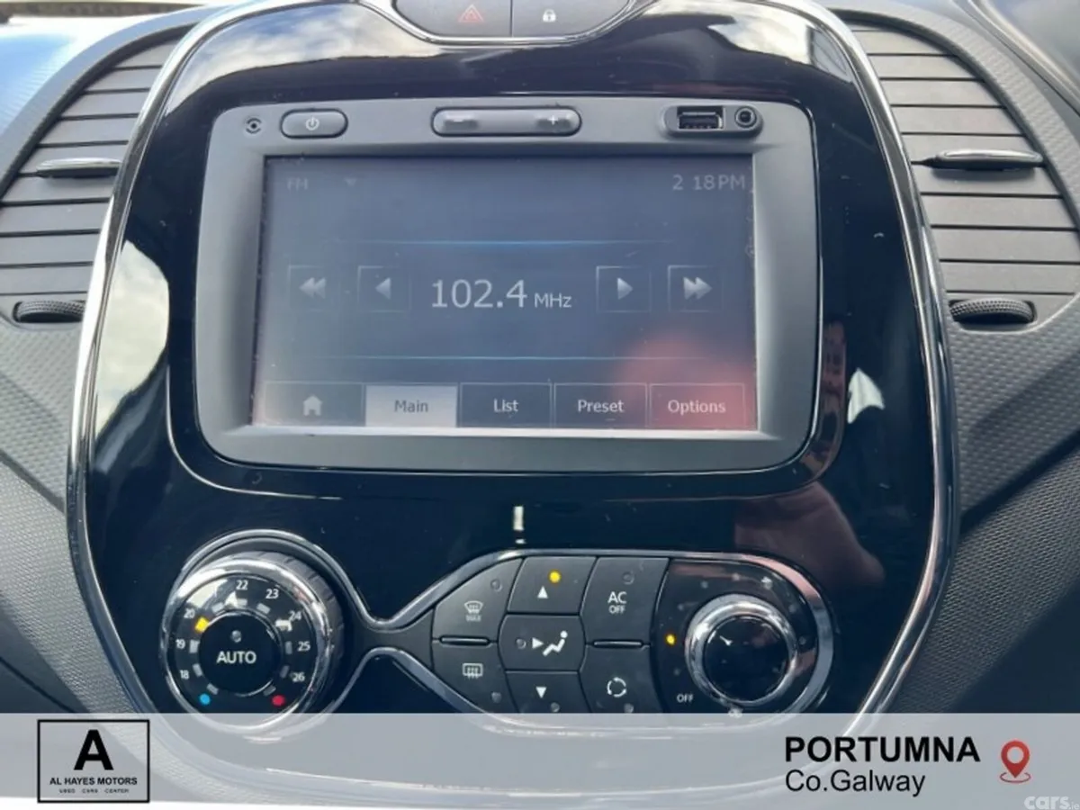 Renault Captur Hatchback, Diesel, 2015, Silver