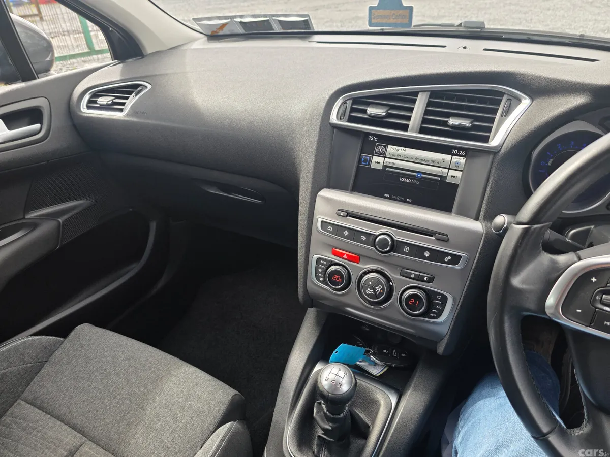 Citroen C4 Hatchback, Diesel, 2017, Grey