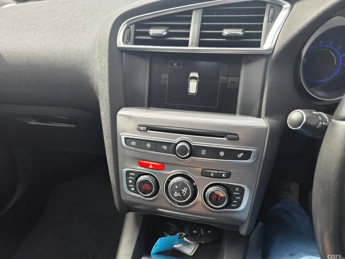 Citroen C4 Hatchback, Diesel, 2017, Grey