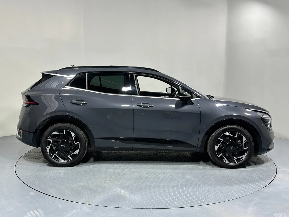 Kia Sportage SUV, Diesel Hybrid, 2025, Grey