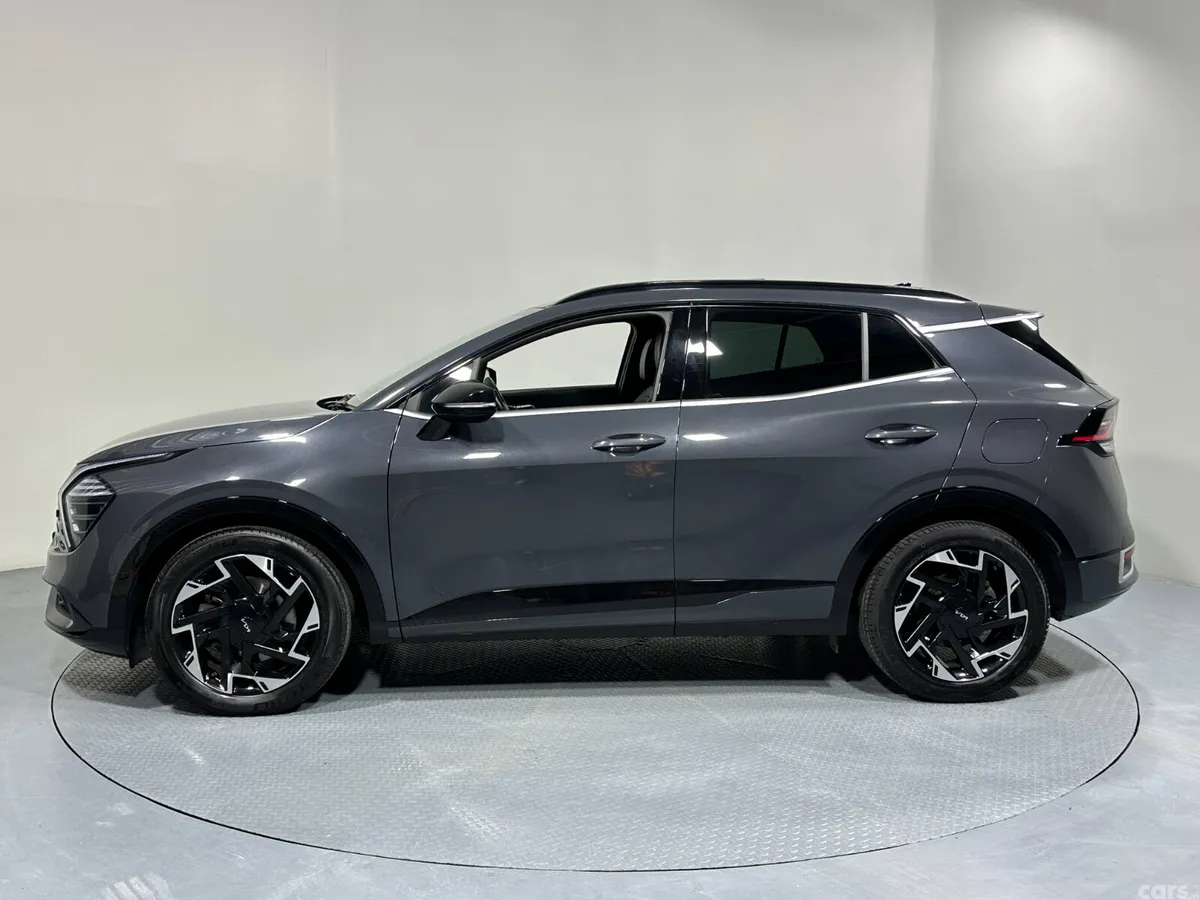 Kia Sportage SUV, Diesel Hybrid, 2025, Grey
