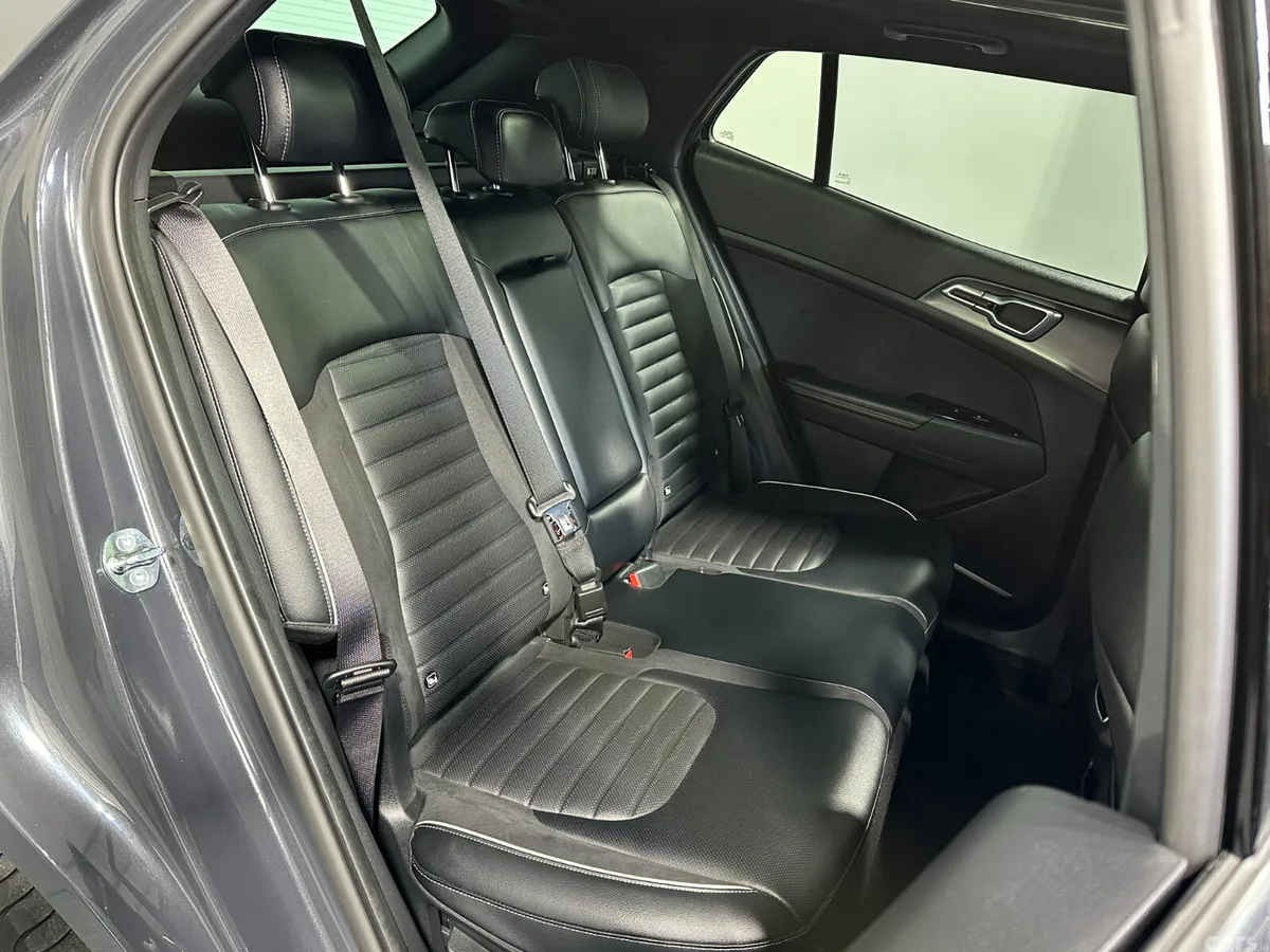 Kia Sportage SUV, Diesel Hybrid, 2025, Grey