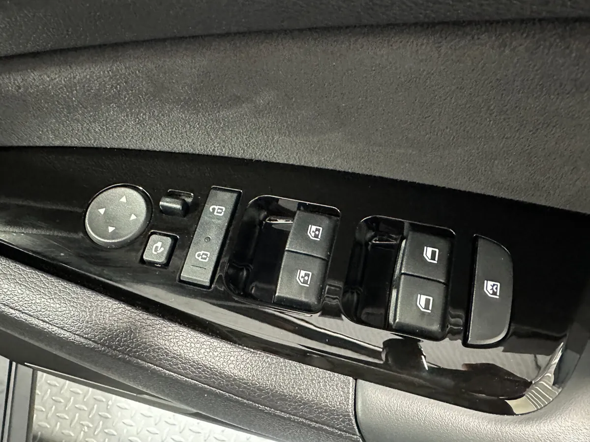 Kia Sportage SUV, Diesel Hybrid, 2025, Grey