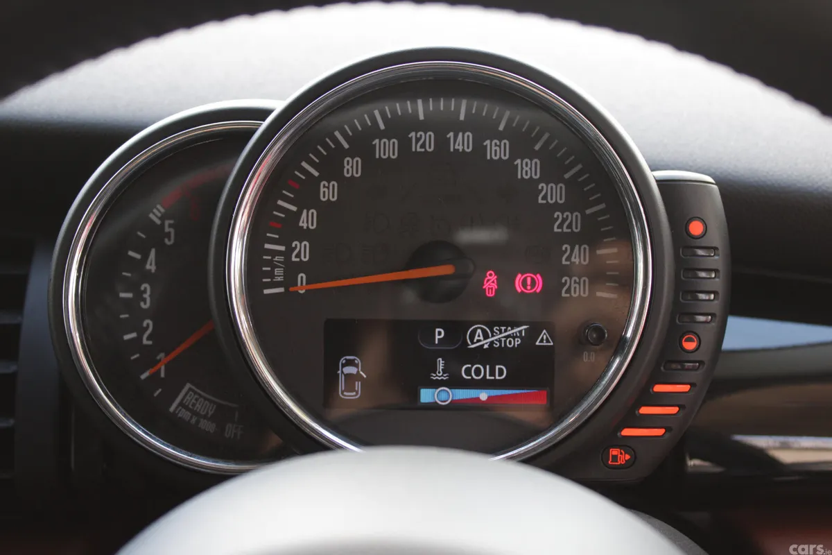 Mini Cooper Hatchback, Diesel, 2016, Black