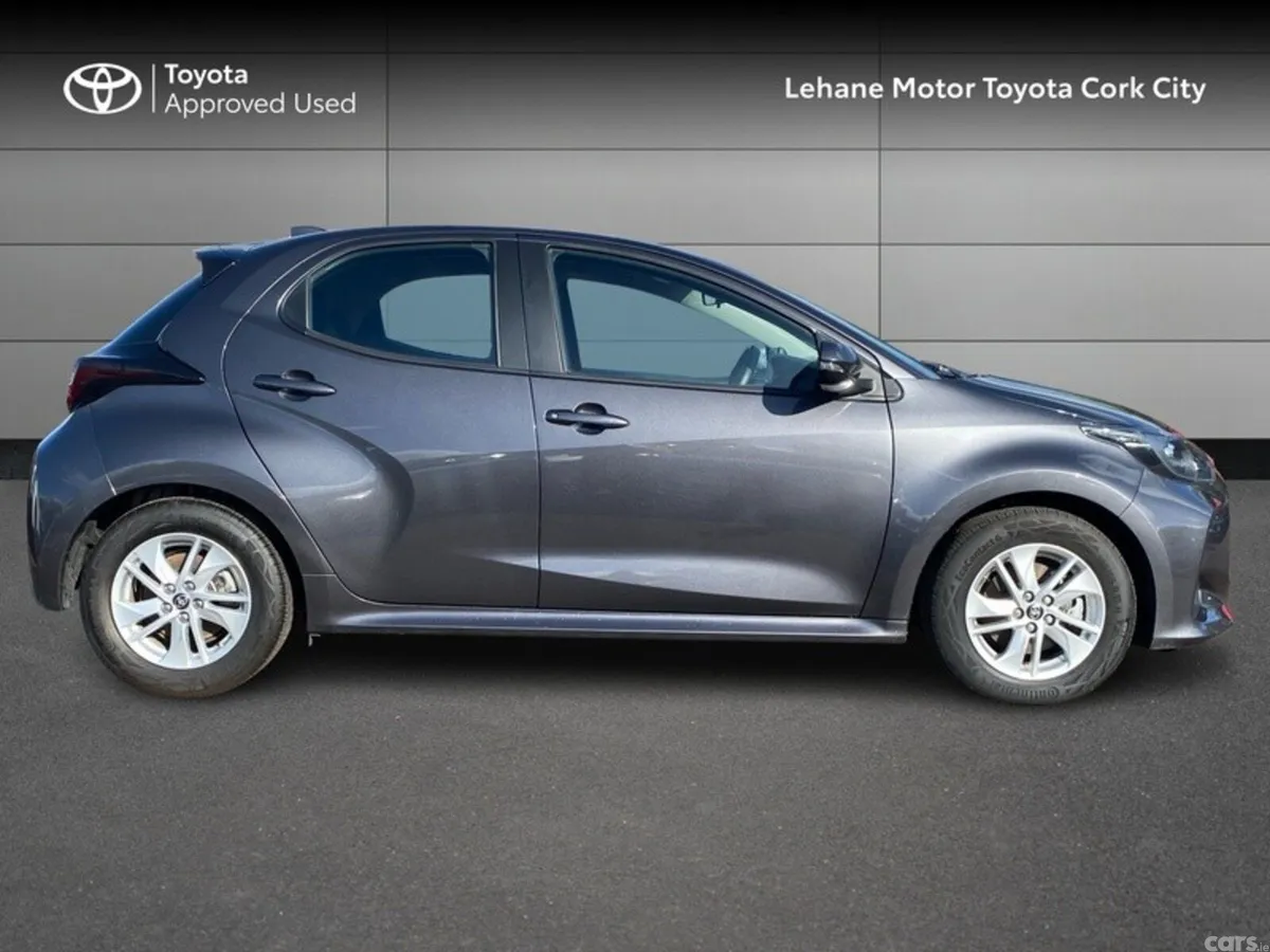 Toyota Yaris Hatchback, Petrol Hybrid, 2024, Grey