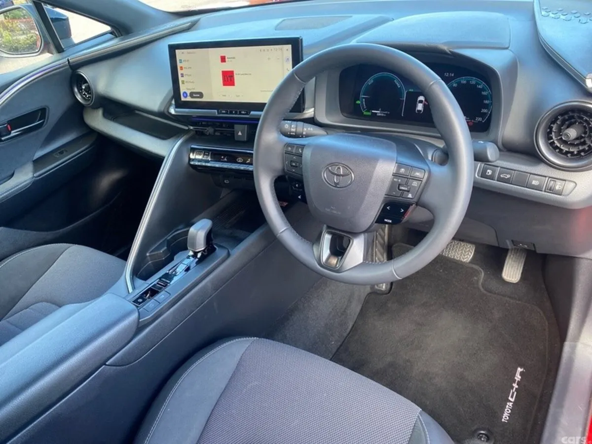Toyota C-HR SUV, Petrol Hybrid, 2024, Red
