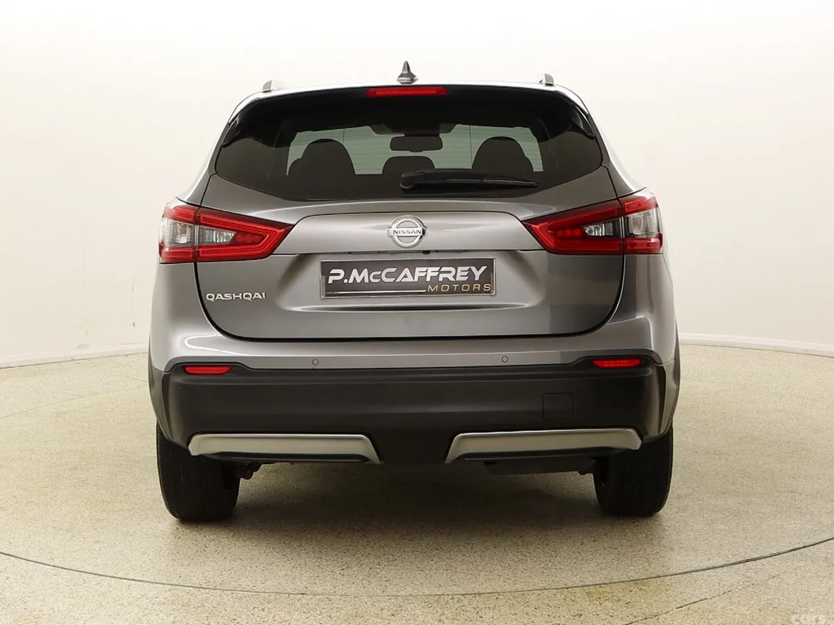 Nissan Qashqai SUV, Diesel, 2019, Grey
