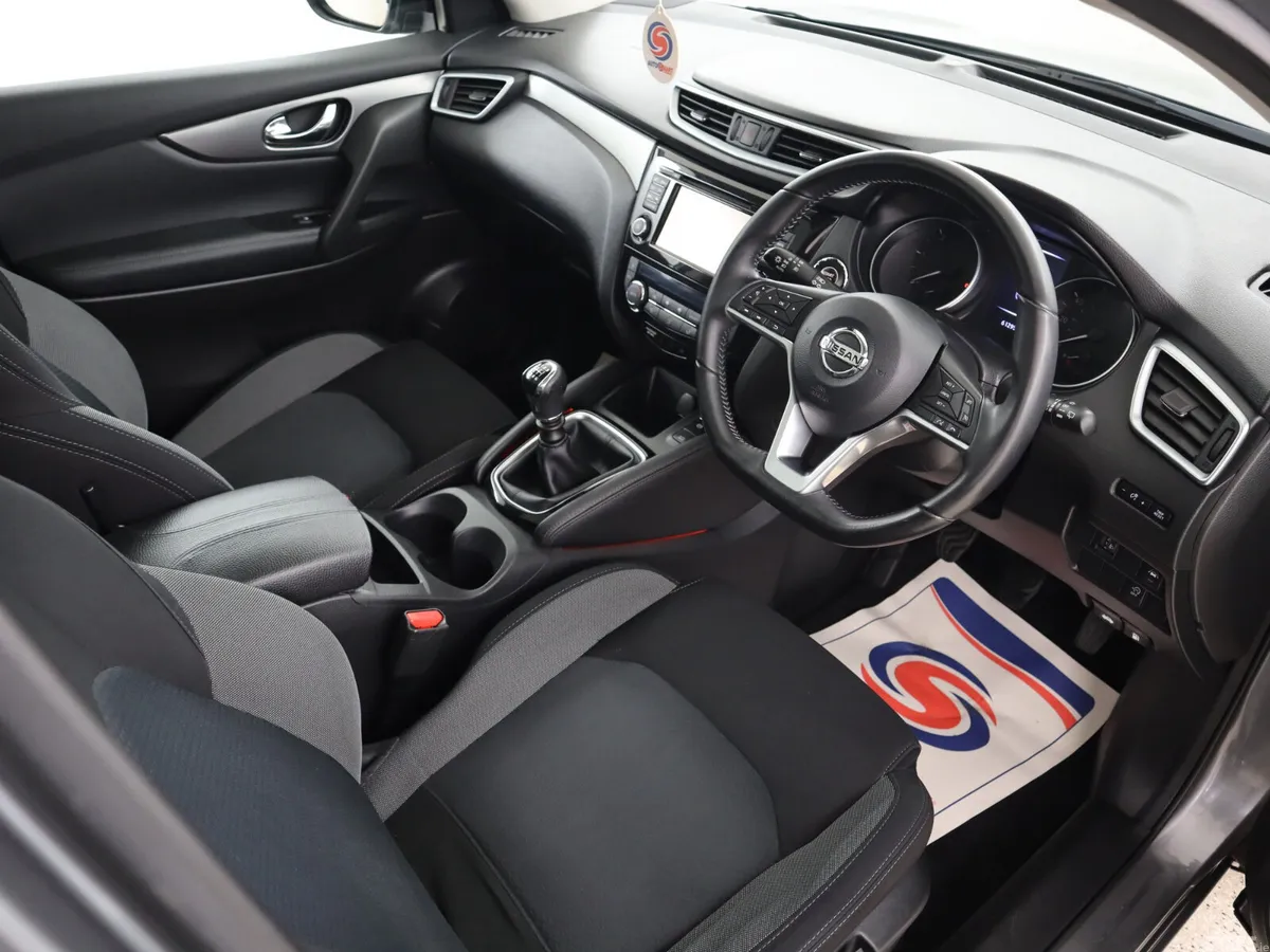 Nissan Qashqai SUV, Diesel, 2019, Grey