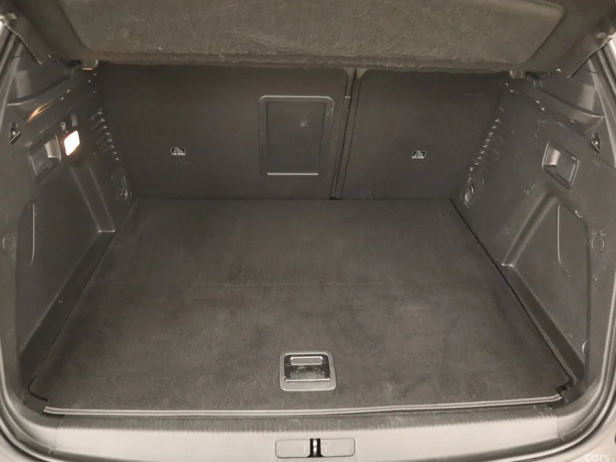 Peugeot 3008 SUV, Petrol Plug-in Hybrid, 2023, Blue