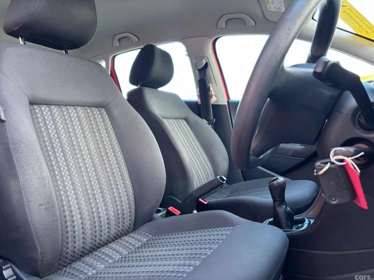 Volkswagen Polo Hatchback, Diesel, 2014, Red
