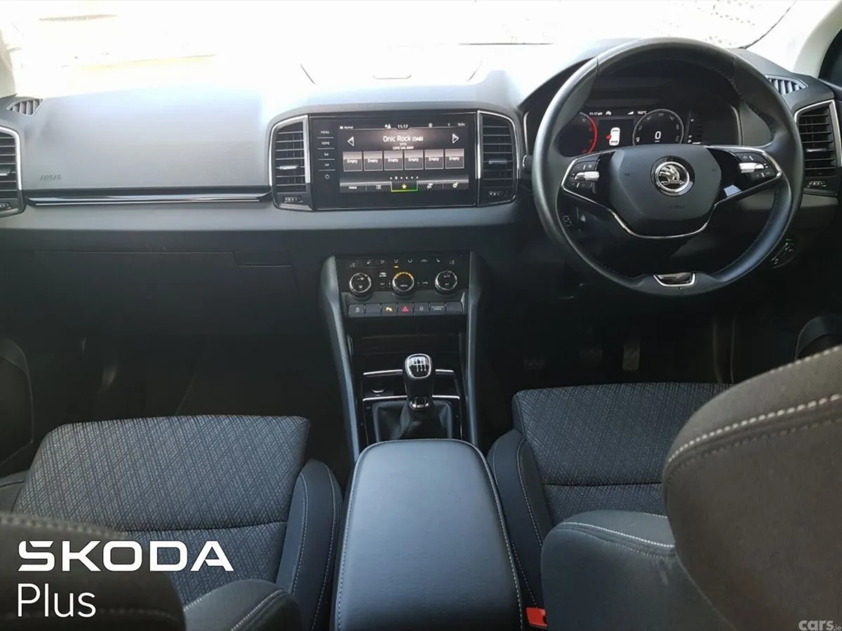 Skoda Karoq Estate, Diesel, 2023, Grey