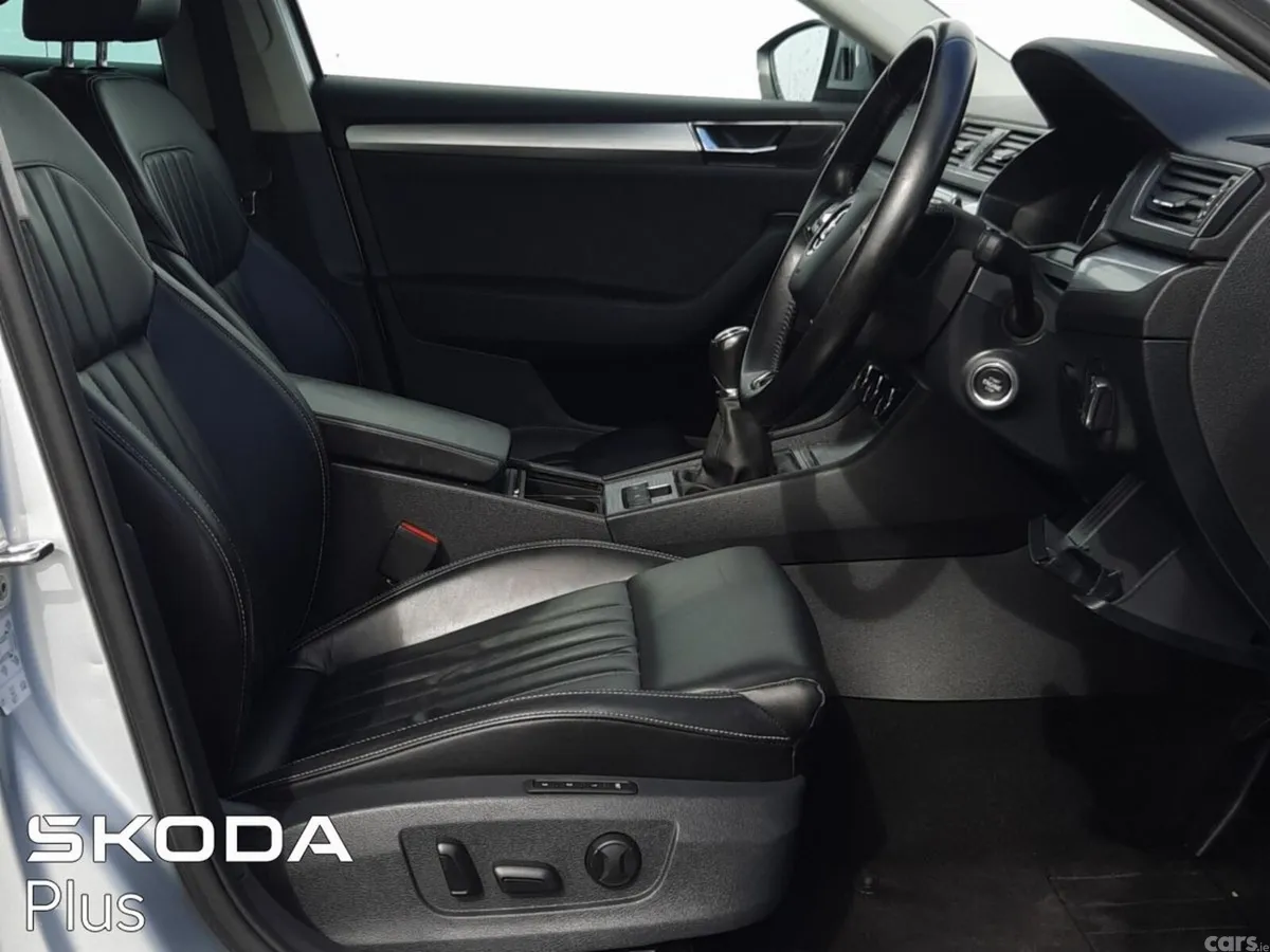 Skoda Superb Saloon, Diesel, 2021, Silver